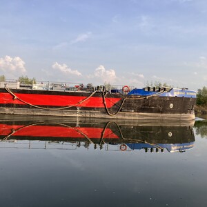 Frachter Katharina Burmester bei Vorbeifahrt