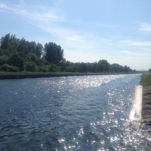 Sommertag am Kanal